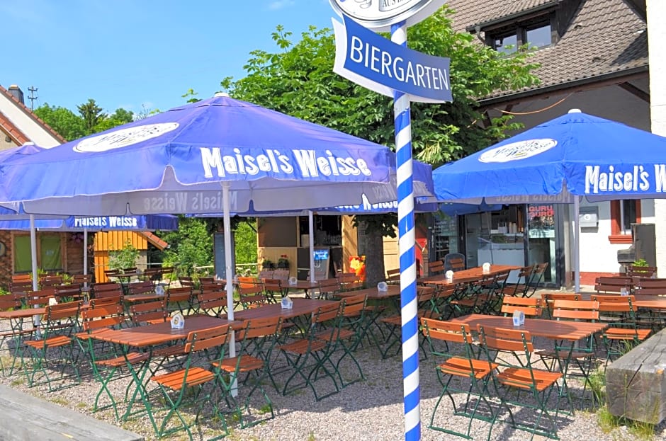 Hotel "Cafe Verkehrt" - Wellcome Motorbiker, Berufsleute und Reisende im Schwarzwald