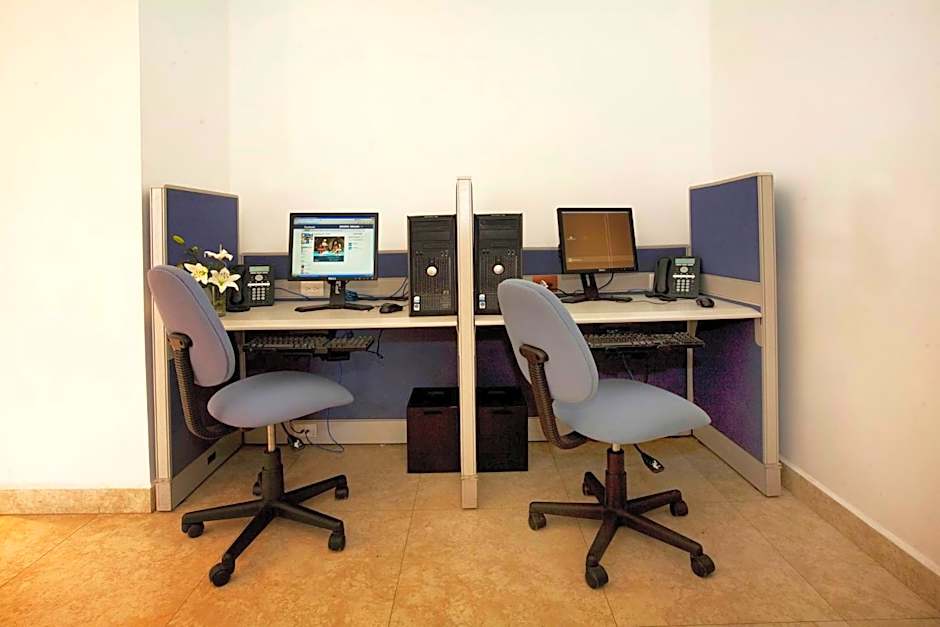 One Saltillo Derramadero