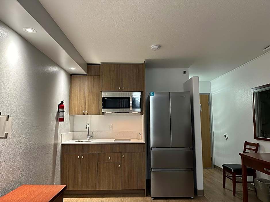 SureStay Plus by Best Western Brooks