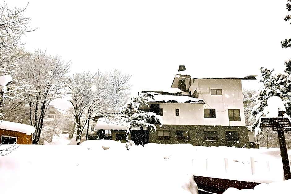 Hakuba Landmark Happo Lodge