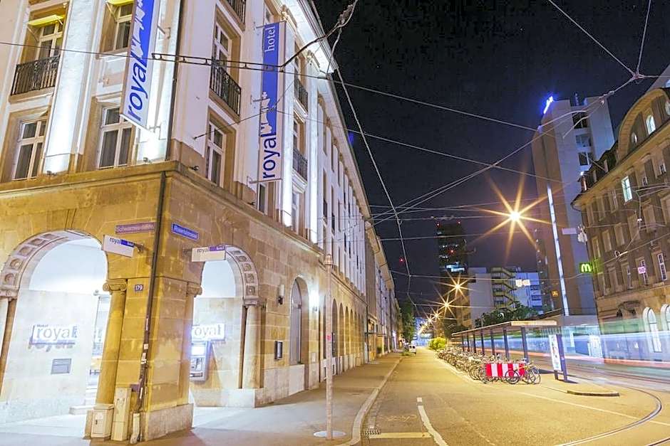 Royal Hotel