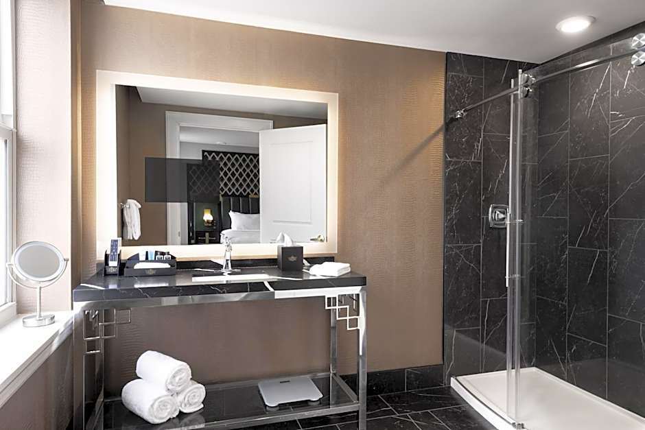 The Warrior Hotel, Autograph Collection