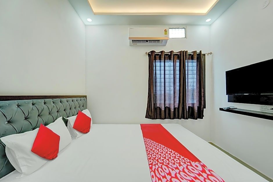 Super Hotel O White House