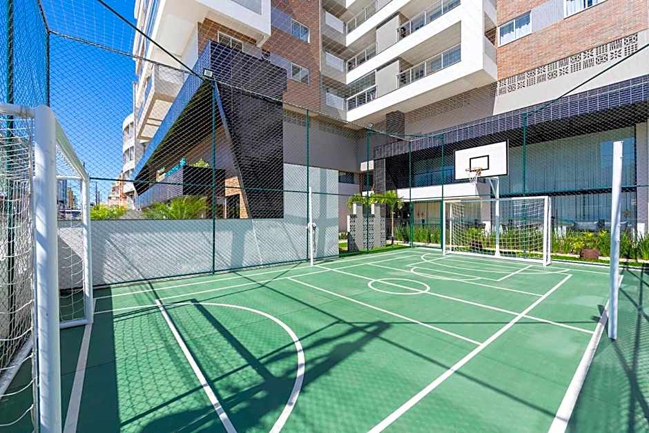 Terrazzo 401A - Apartamento 02 suítes - Acomoda até 05 pessoas - À poucos metros da praia de Bombas - (Consultar serviços de roupa de cama e banho)