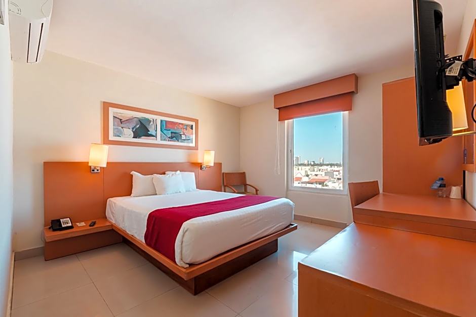 City Express by Marriott Mazatlán