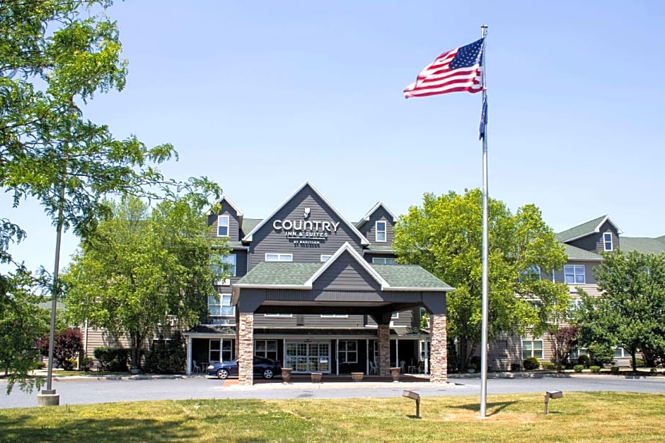 Country Inn & Suites by Radisson, Carlisle, PA