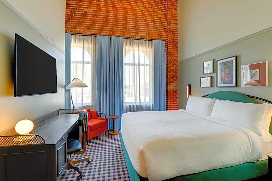 Trilogy Hotel Montgomery, Autograph Collection