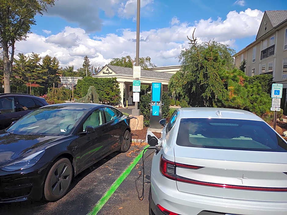 The Wilshire Grand Hotel