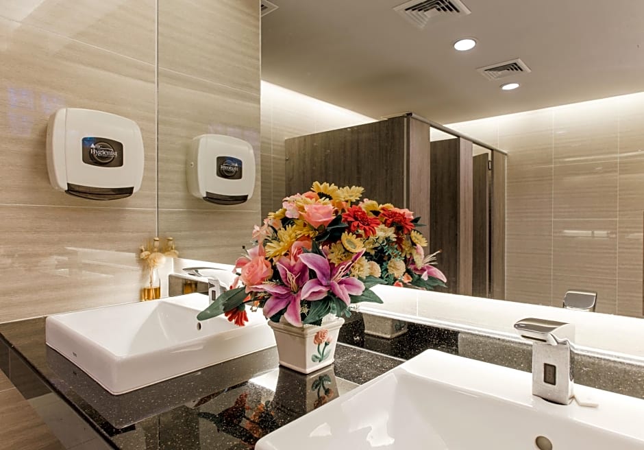 Convenient Park Bangkok Hotel