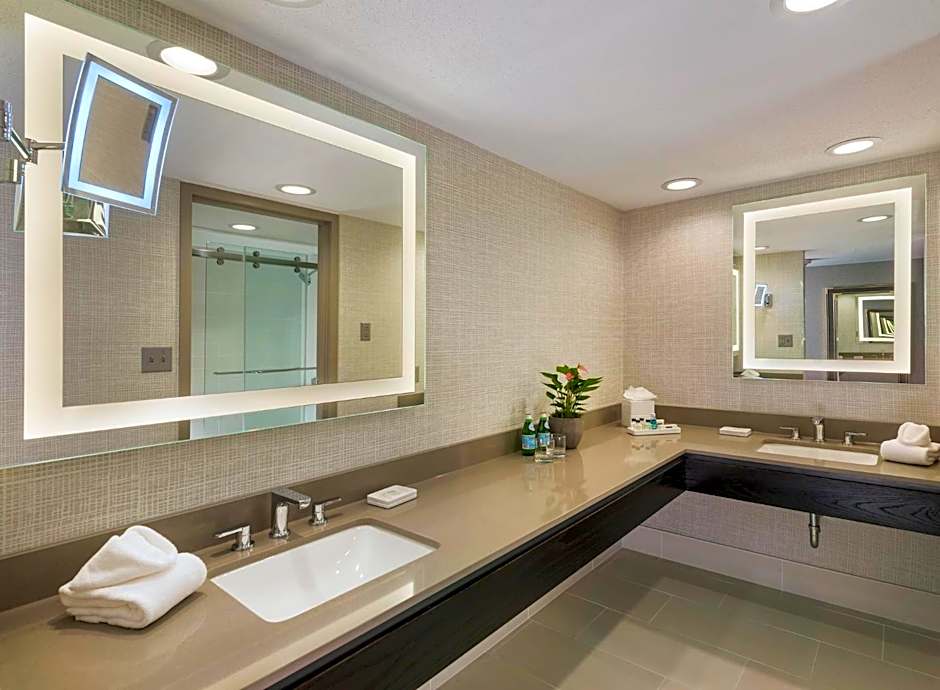 Crowne Plaza Providence Warwick Airport By IHG