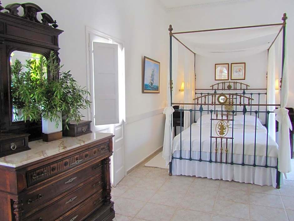 Porto Scoutari Romantic Hotel