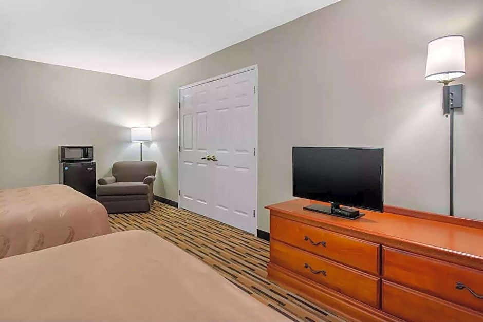 Baymont by Wyndham Port Wentworth