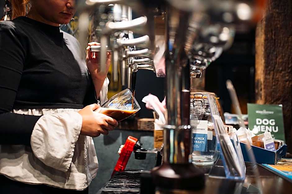 The Rose & Crown, Ashbury