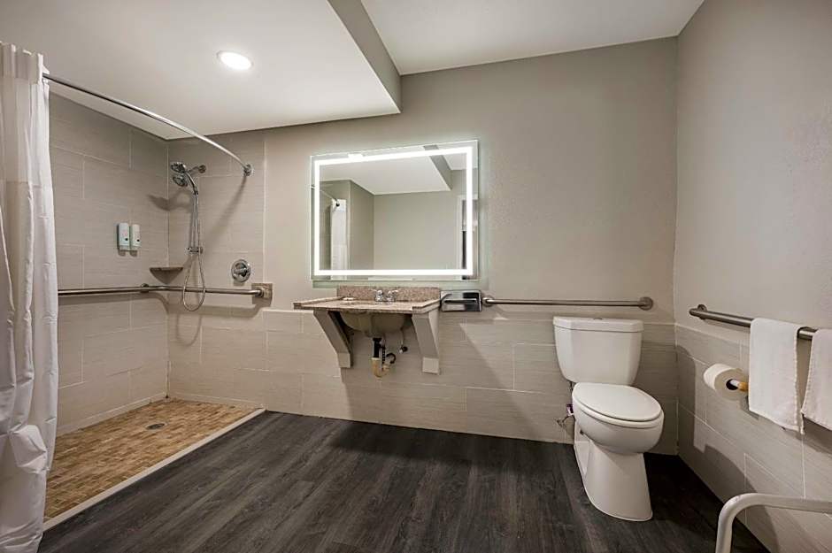 Quality Inn Gadsden - Attalla