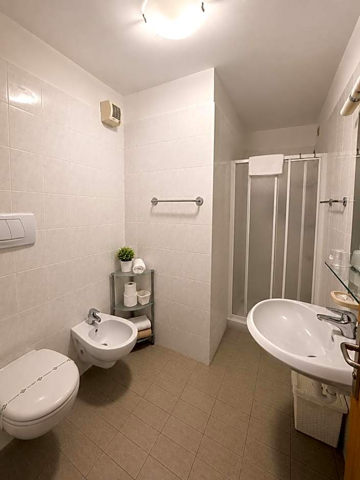 Athos Hotel
