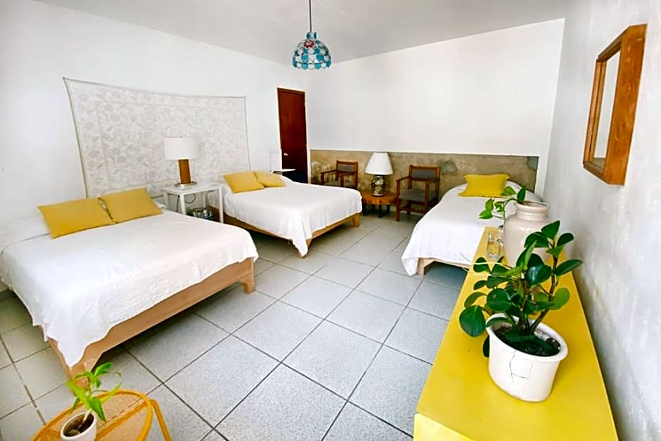 Casa Canario Hostel