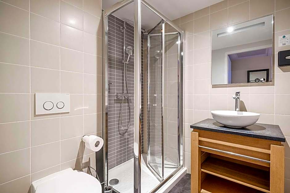 Les Flots - Hôtel et Restaurant face à l'océan - Châtelaillon-Plage