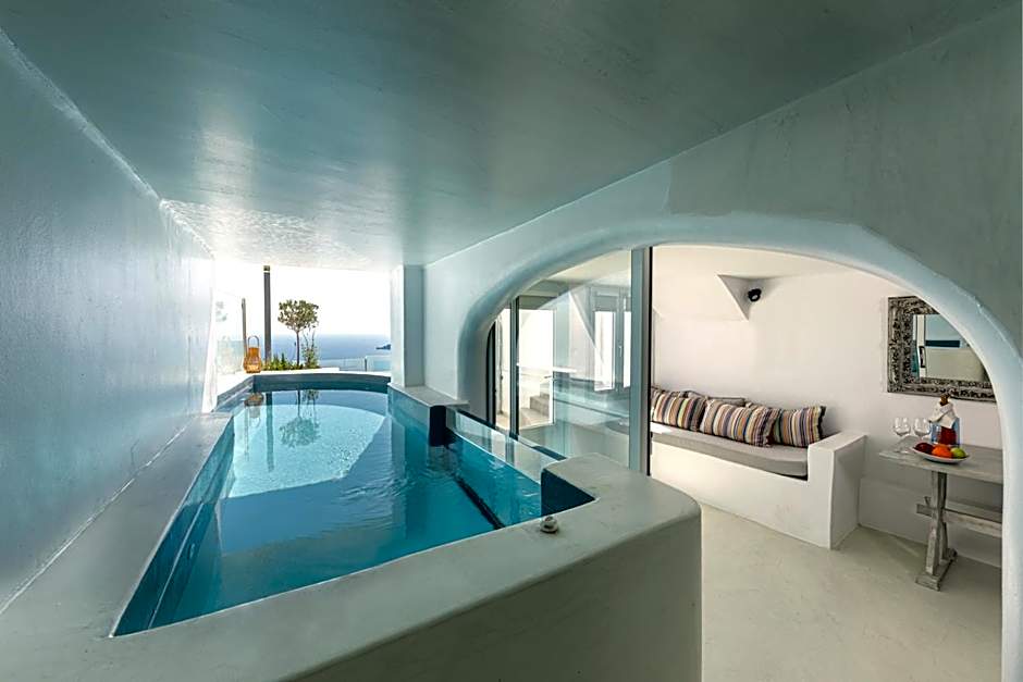 Pearl on the Cliff Hotel & Suites