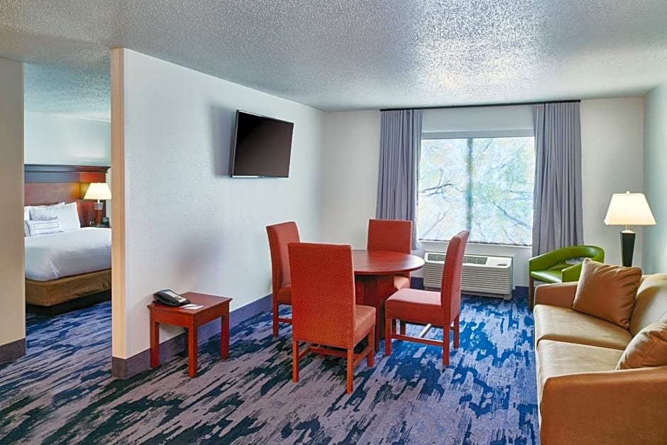 Fairfield Inn & Suites by Marriott Detroit Livonia