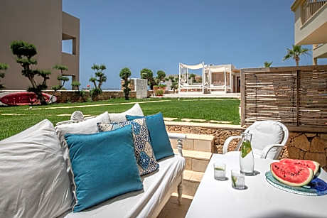 Junior Suite by the Sea - Ground Floor