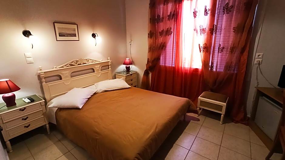 Hera Hotel