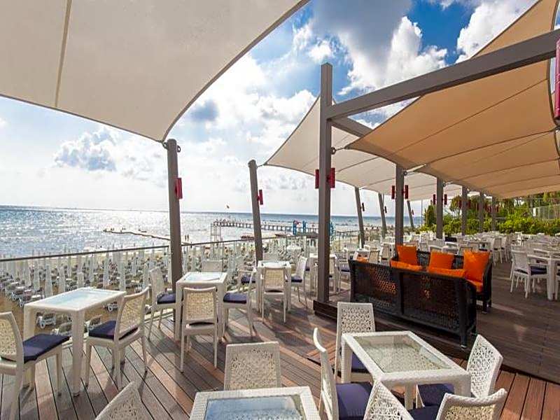 The Sense Deluxe Hotel