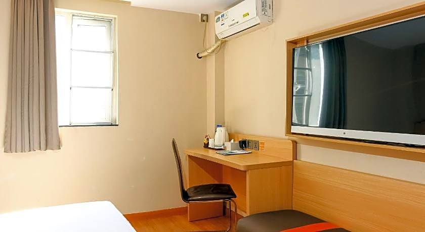 7 Days Premium Guangzhou Tianhe Shipaiqiao Metro Station Taikoo Hui