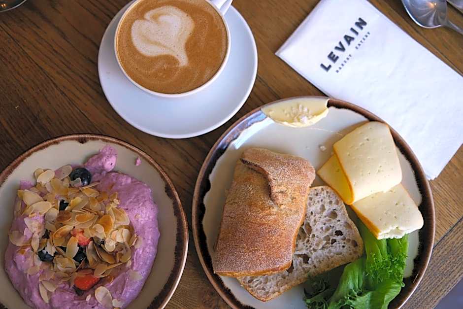 Bob W Helsinki Kaarti