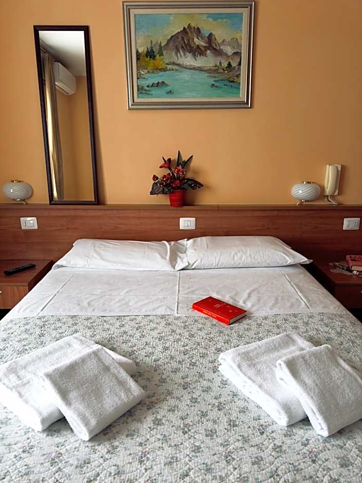 Albergo Trattoria AL TAJ