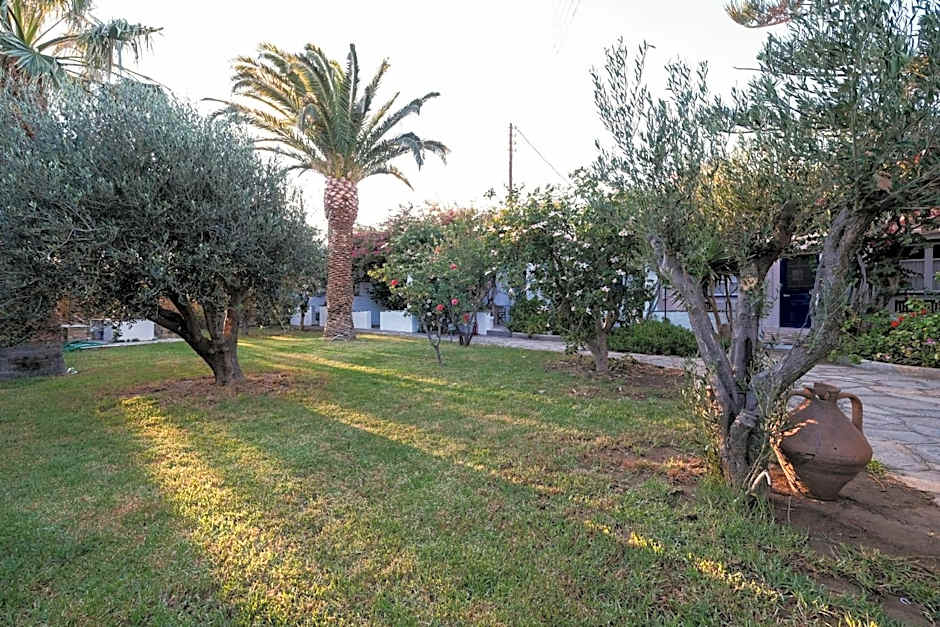 Golden Beach Studios & Suites