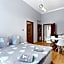 Queen Apartments