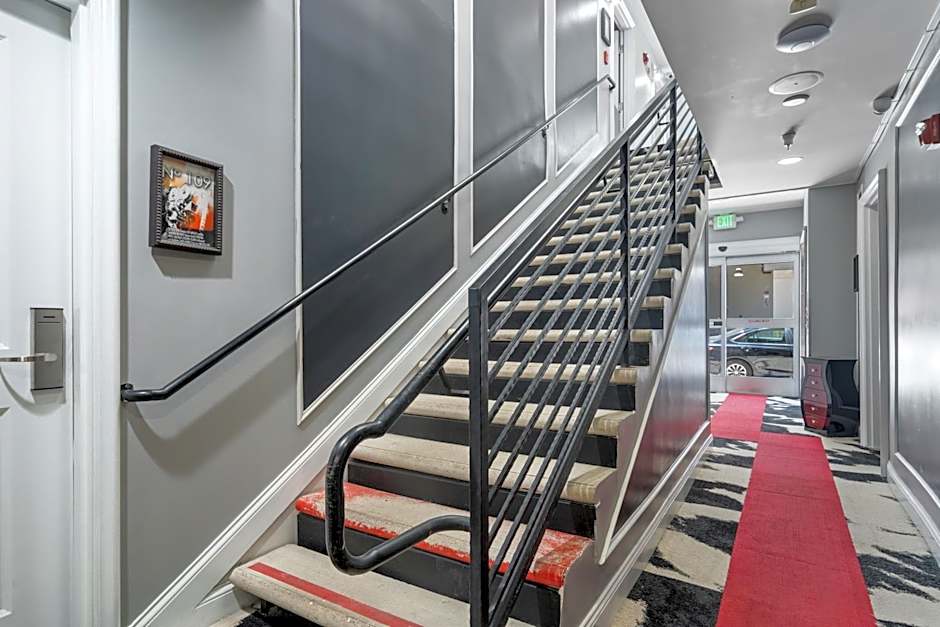 Hollywood Le Bon Hotel