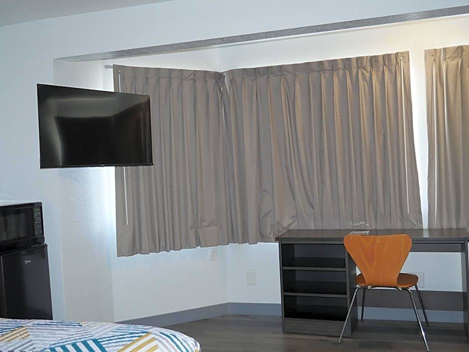 Motel 6-Sacramento, CA - South