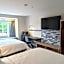 Greenville Pelham Inn by IHG