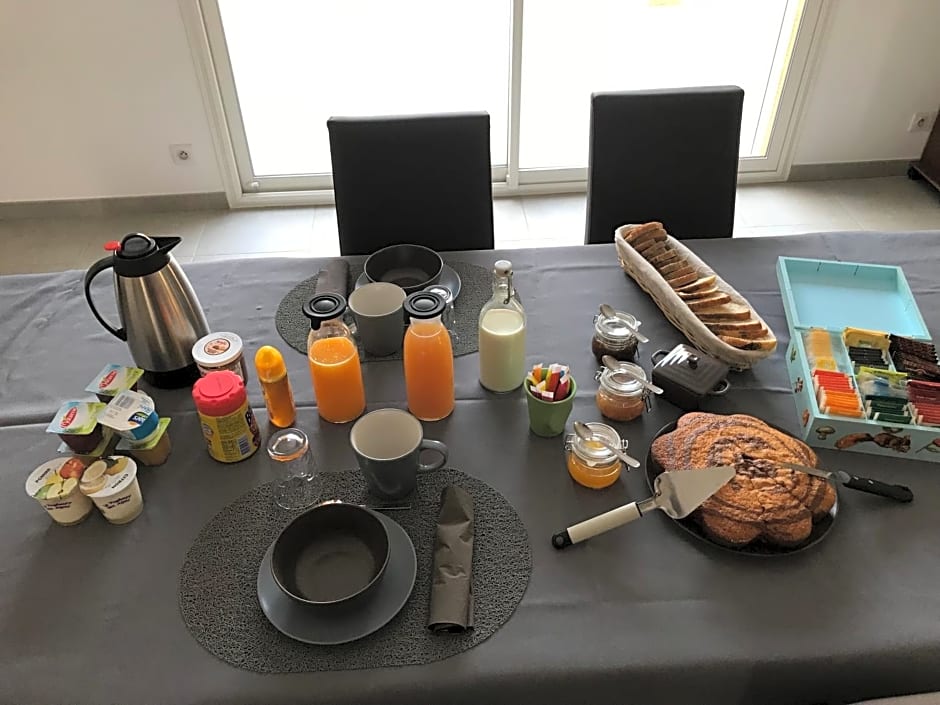 Chambres d'hôtes, B&B climatisées LA BORRELLIENNE