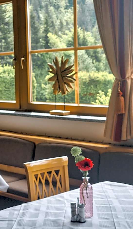 Das Alpin - Hotel Garni Guesthouse