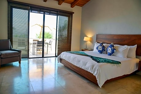 Suite with Lake View