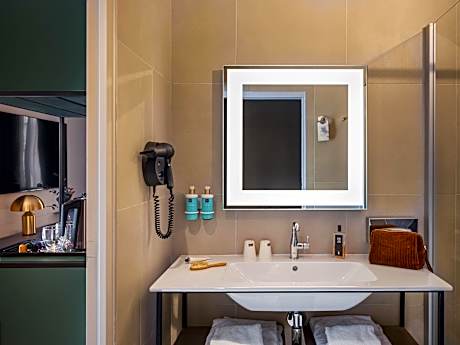 Executive room with double bed