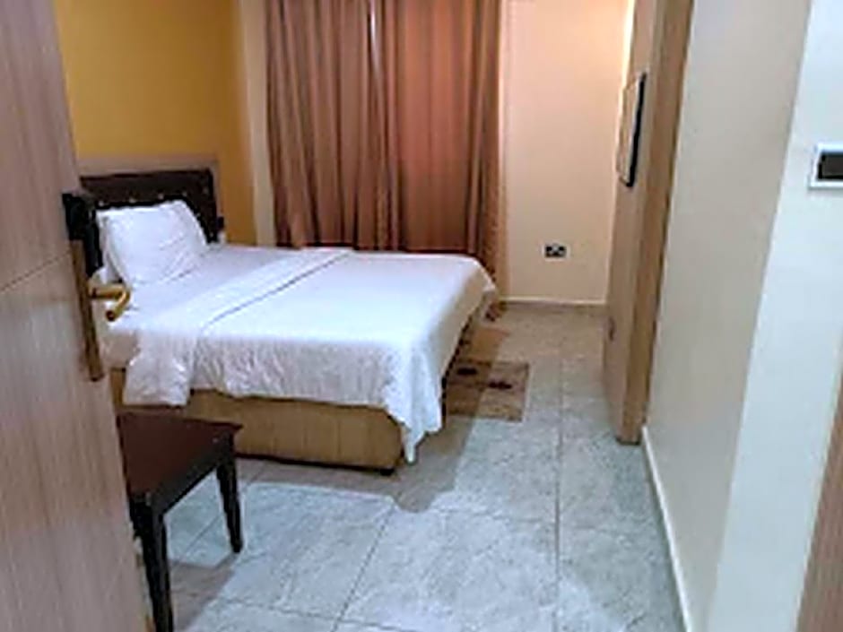 Esporta Hotel Annex-Akure (RKY Hotel)