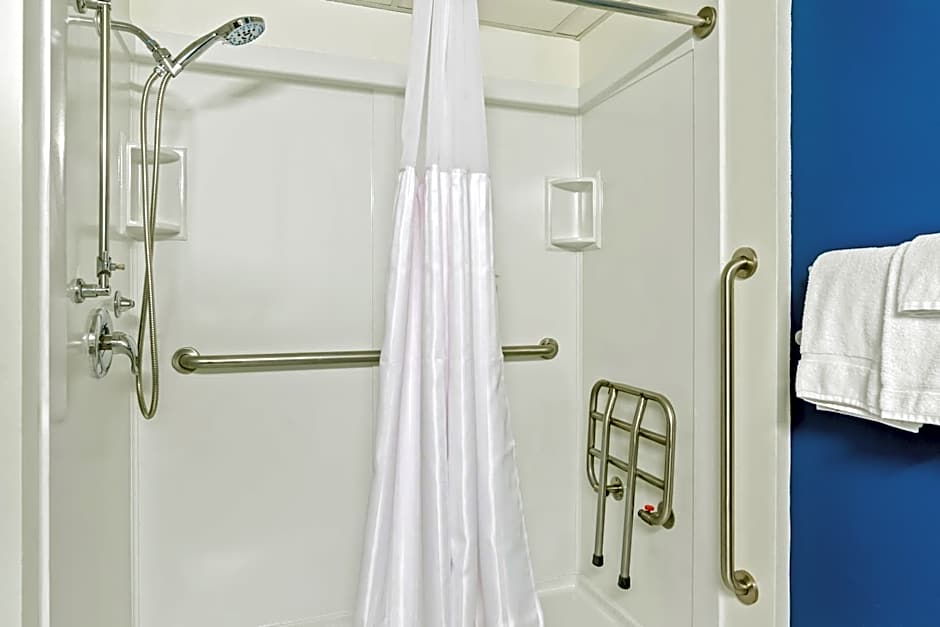 Spark by Hilton Lexington