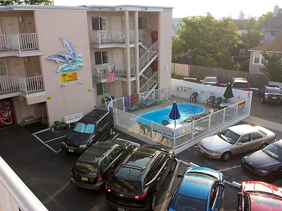 Bay Breeze Motel