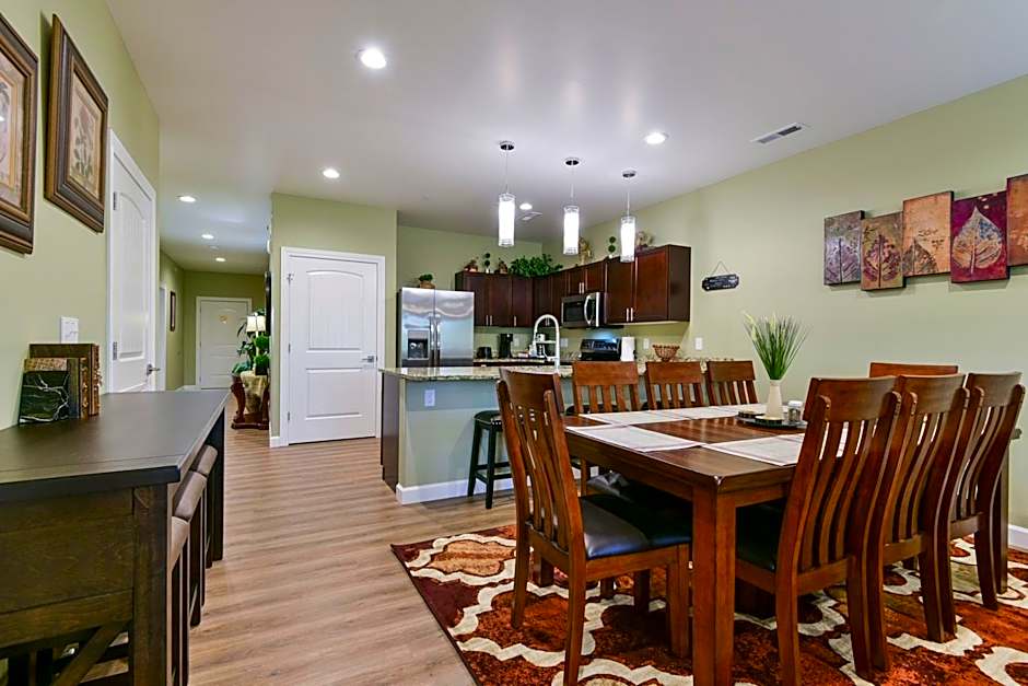 Luxury Condos at Thousand Hills - Heart of Branson - Beautifully remodeled - Spacious and Affordable