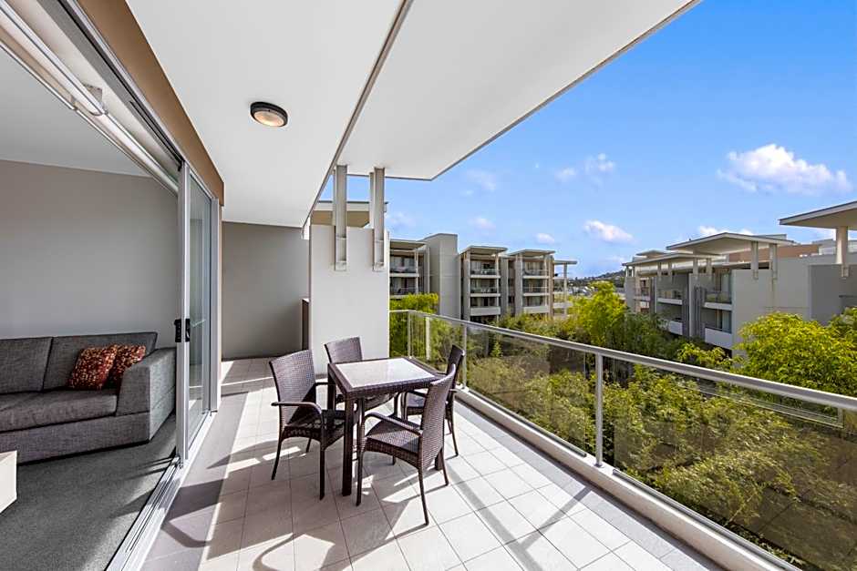 Oaks Brisbane Mews Suites