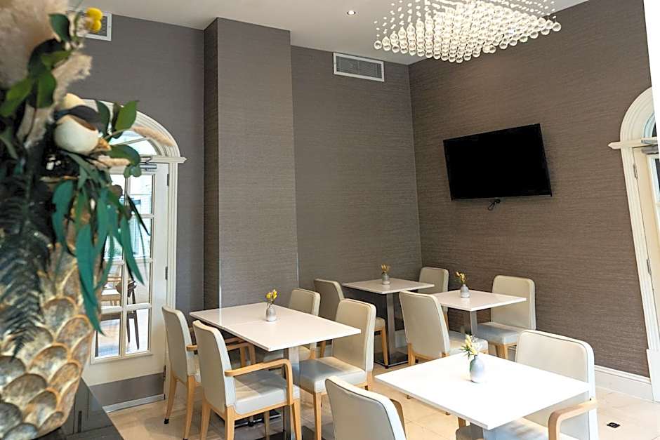 LHA Paddington Hostel