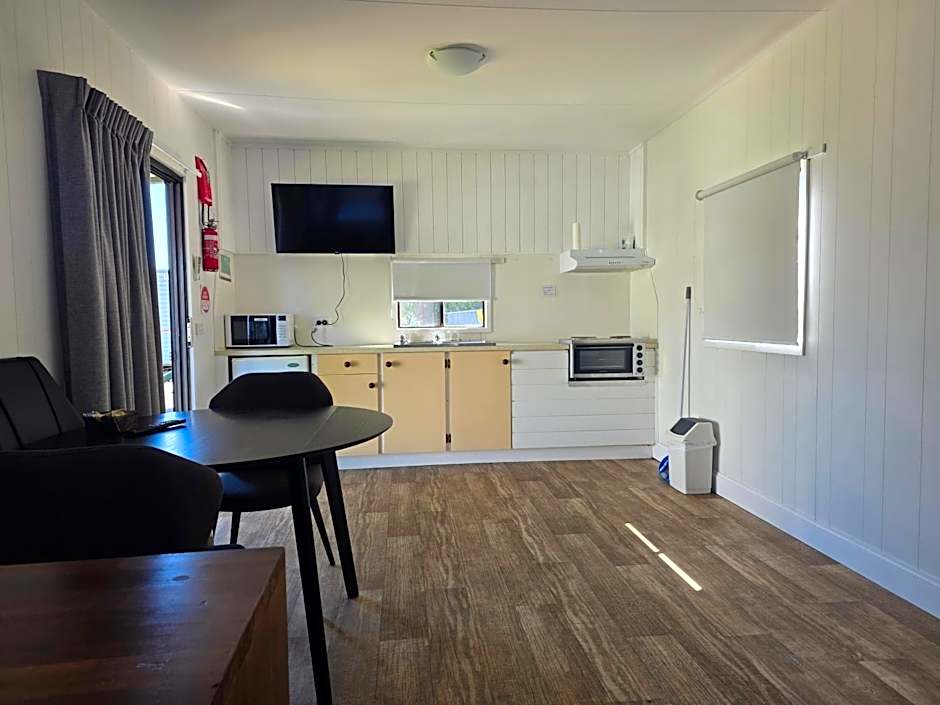 Traralgon Holiday Village