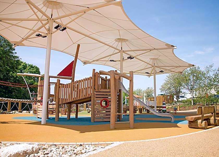 "Trinity" at Whitecliff Bay Isle of Wight- Yarborough View 4