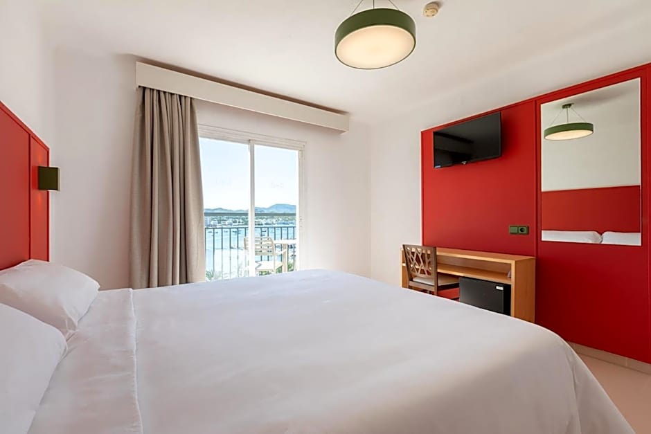 The Red Hotel - Adults Only