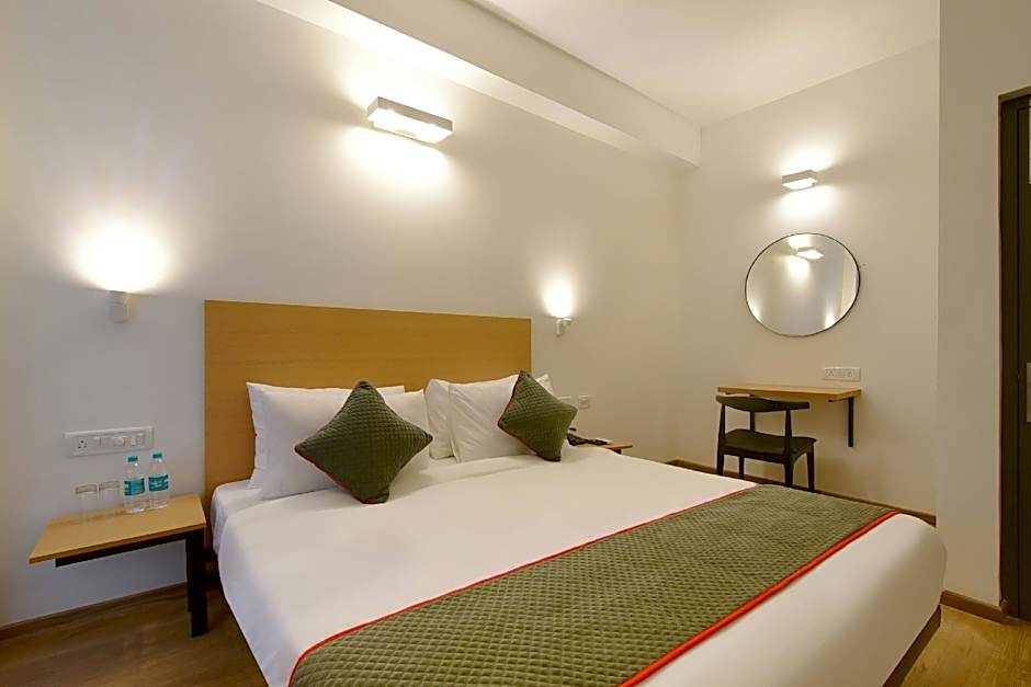 Townhouse Airport Road