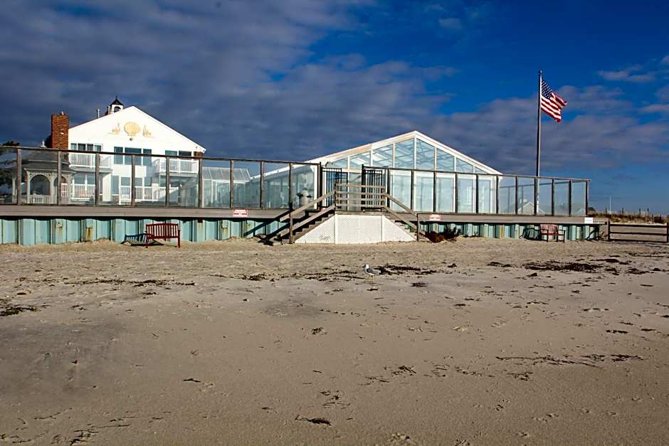 Ocean Club on Smuggler's Beach