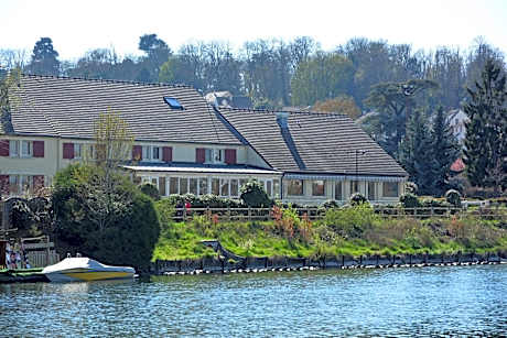 Logis Hotel des Lacs Paris Sud